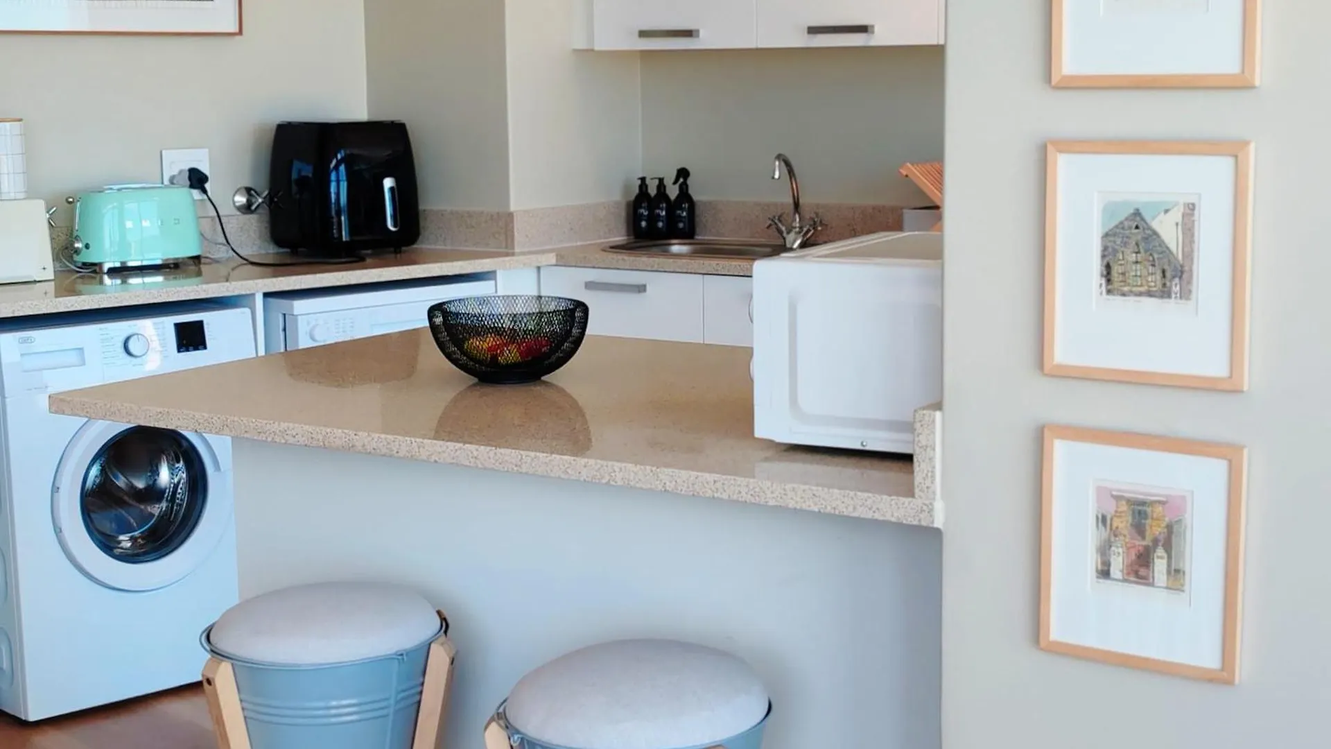 Sunrise Paradise Penthouse Muizenberg Apartment